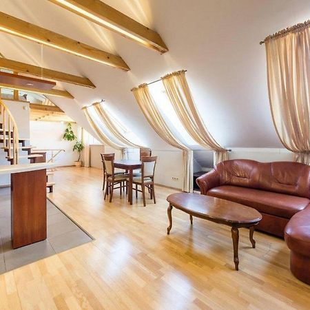 Central Apartments 3 X Free Parking X Self Check-In ヴィリニュス エクステリア 写真